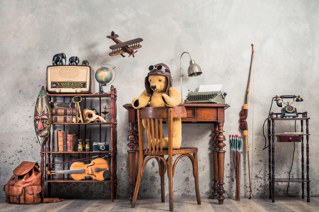 empty warehouse full of cargo