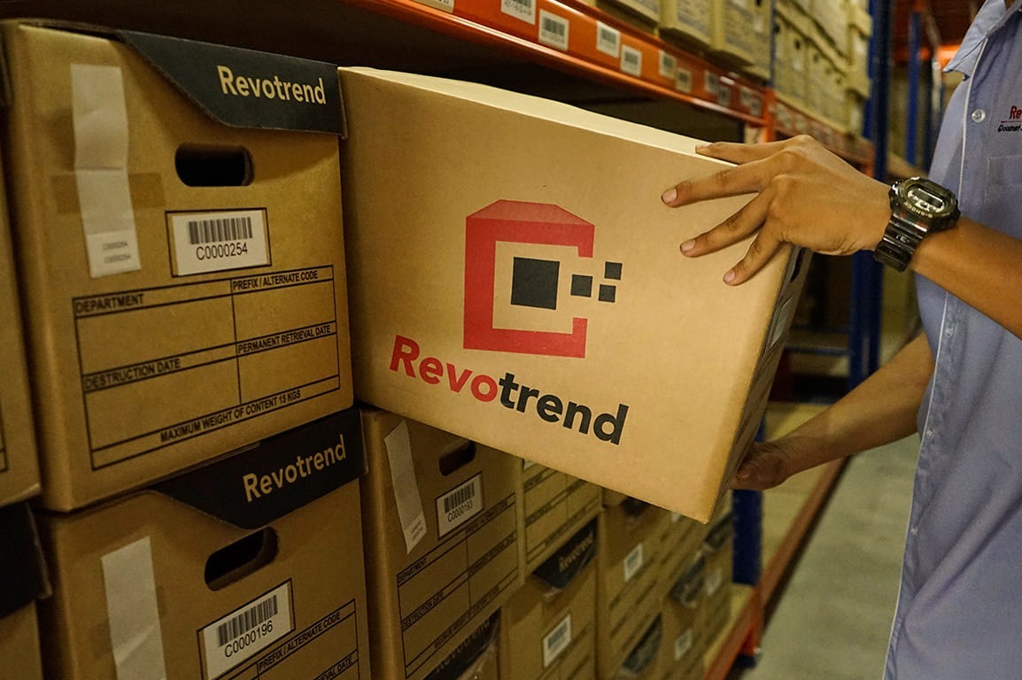 revospace button v2 1